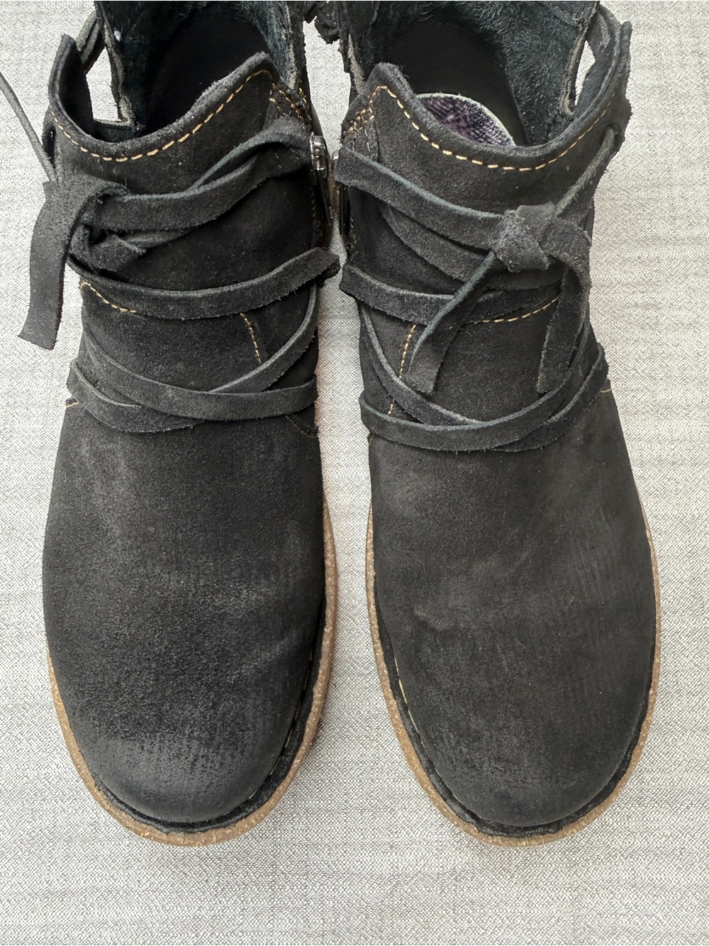 Born Tarkiln Black Distressed Leather Ankle Boots 7.5 - Picture 8 of 16